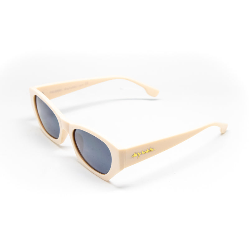 PAKAS - Ivory - Polarised - DHS164